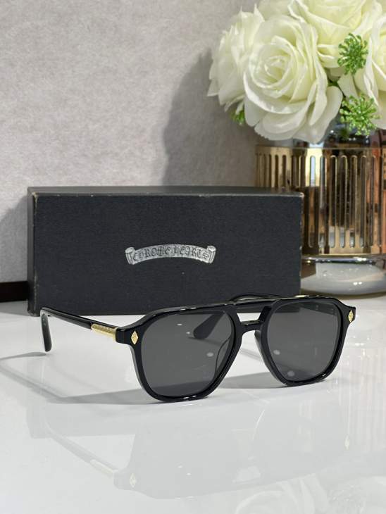Picture of Chrome Hearts Sunglasses _SKUfw77364883fw
